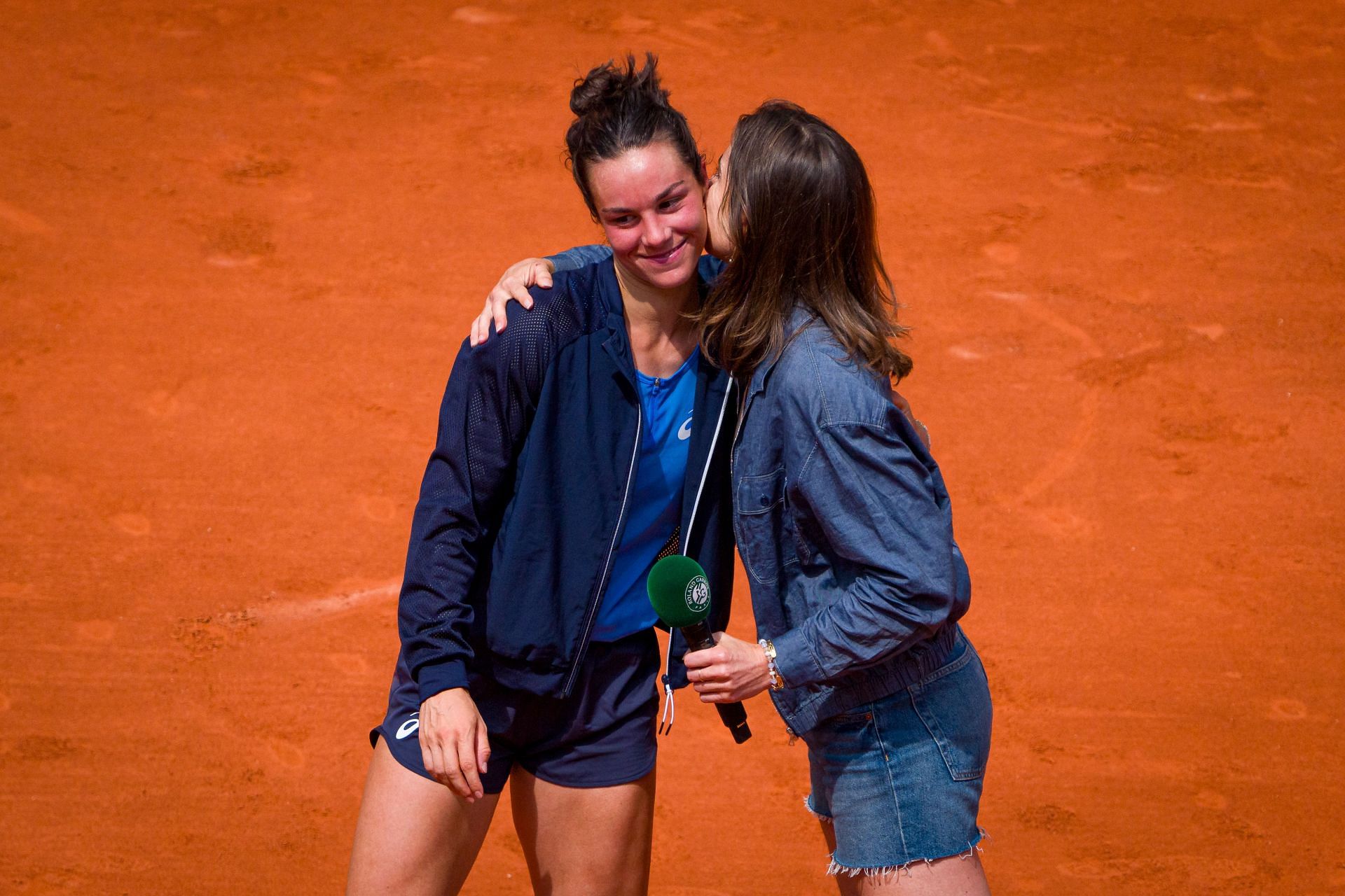 Lois Boisson after her fourth-round win at the French Open. (Source: Getty)